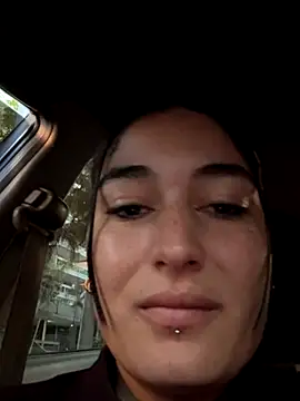 Scarlett 12 online show from October 9, 2025, 11:44 am