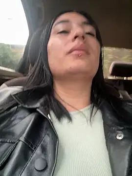 Scarlett 12 online show from October 16, 2025, 11:51 am