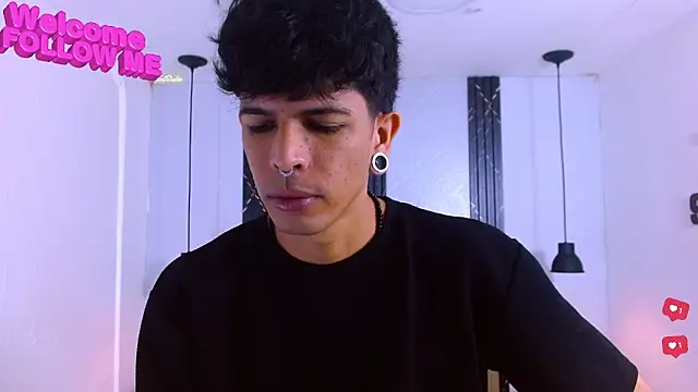 Franvill Trato online show from December 21, 2025, 6:53 pm