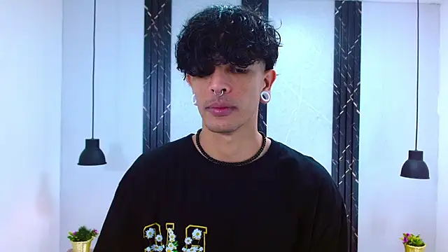 Franvill Trato online show from September 27, 2025, 7:31 pm