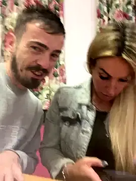 Snapshot of jaycoy22 chatting on September 27, 2025, 8:04 pm jaycoy22 online show from September 27, 2025, 8:04 pm