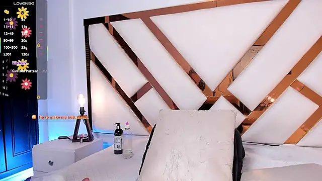 Niicolle Evanss online show from March 28, 2026, 7:48 pm