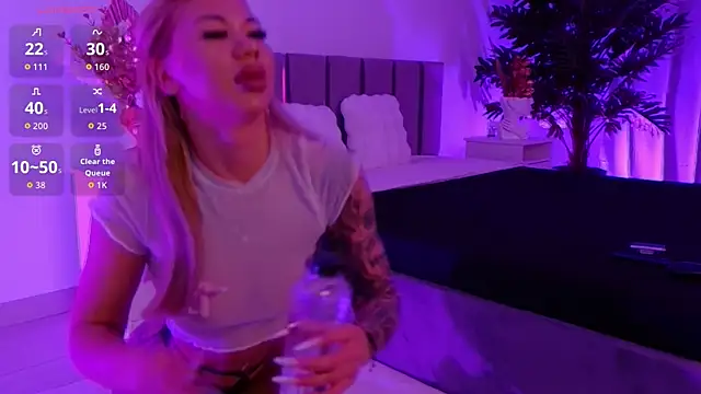 Snapshot of xPuka chatting on February 27, 2026, 5:57 pm xPuka online show from February 27, 2026, 5:57 pm