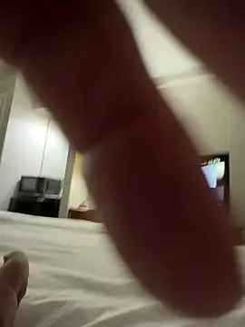 Snapshot of CorningReactor chatting on April 1, 2026, 6:48 am CorningReactor online show from April 1, 2026, 6:48 am