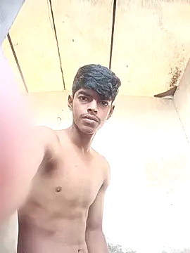 Snapshot of monster_33 chatting on October 20, 2025, 2:46 am monster 33 online show from October 20, 2025, 2:46 am