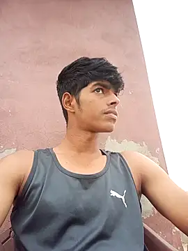 Snapshot of monster_33 chatting on November 4, 2025, 11:03 am monster 33 online show from November 4, 2025, 11:03 am