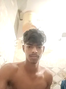 Snapshot of monster_33 chatting on October 10, 2025, 5:36 pm monster 33 online show from October 10, 2025, 5:36 pm