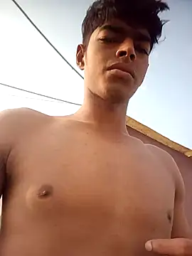 Snapshot of monster_33 chatting on October 22, 2025, 3:06 am monster 33 online show from October 22, 2025, 3:06 am