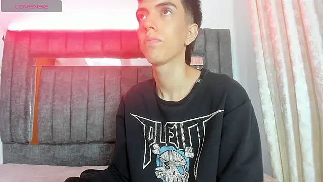 dylan 202520  online show from November 18, 2025, 11:35 am