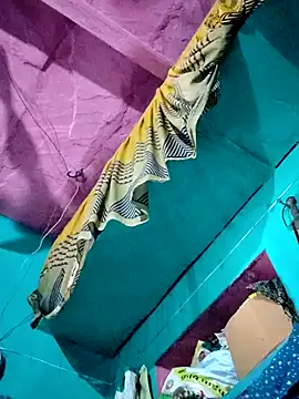 Pooja750 online show from December 14, 2025, 8:31 am