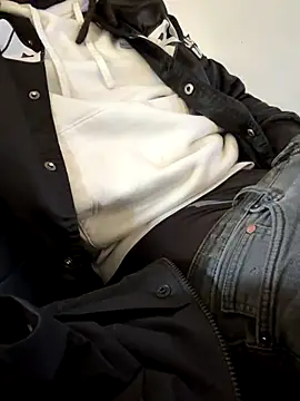 Snapshot of Rudeboy1116 chatting on October 8, 2025, 12:01 am Rudeboy1116 online show from October 8, 2025, 12:01 am