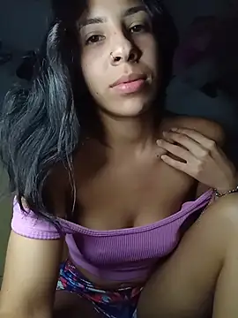 Snapshot of Liagni0 chatting on July 7, 2026, 6:16 am Liagni0 online show from July 7, 2026, 6:16 am