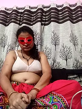 Snapshot of Gullapi chatting on December 22, 2025, 4:07 pm Gullapi online show from December 22, 2025, 4:07 pm