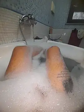 Snapshot of gigilola84 chatting on October 9, 2025, 4:40 pm gigilola84 online show from October 9, 2025, 4:40 pm