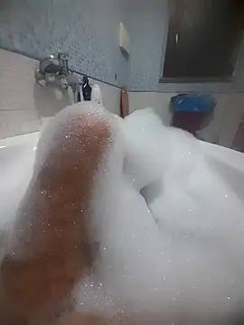 Snapshot of gigilola84 chatting on November 19, 2025, 4:29 pm gigilola84 online show from November 19, 2025, 4:29 pm