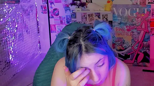 Penny Stanley online show from November 6, 2025, 2:15 am