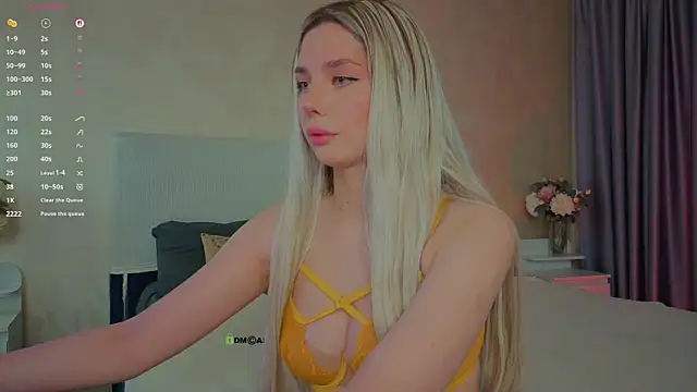 Snapshot of _sophielov chatting on June 26, 2026, 8:47 pm sophielov online show from June 26, 2026, 8:47 pm