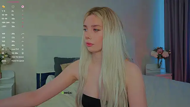 Snapshot of _sophielov chatting on June 15, 2026, 1:22 pm sophielov online show from June 15, 2026, 1:22 pm