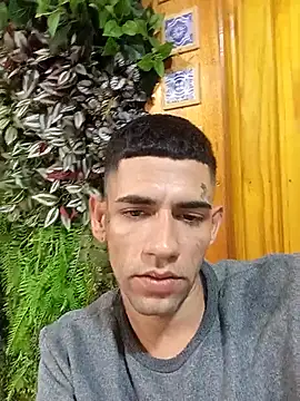 xirie98 online show from September 19, 2025, 2:26 am