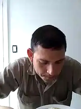 Az-09Ga online show from November 6, 2025, 4:33 pm