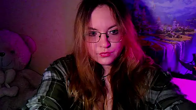 Snapshot of ZayaRush chatting on November 6, 2025, 7:23 am ZayaRush online show from November 6, 2025, 7:23 am