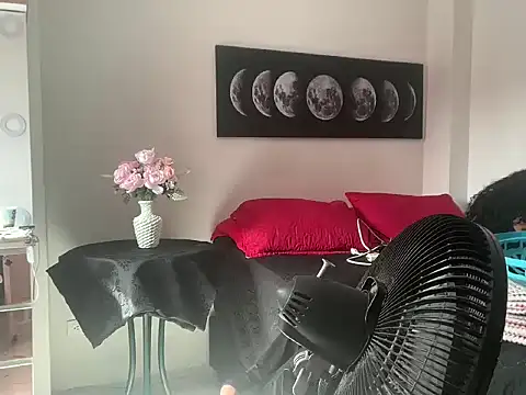 sexycalipso online show from September 17, 2025, 1:46 pm