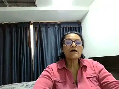  Cristal online show from December 4, 2025, 8:41 pm