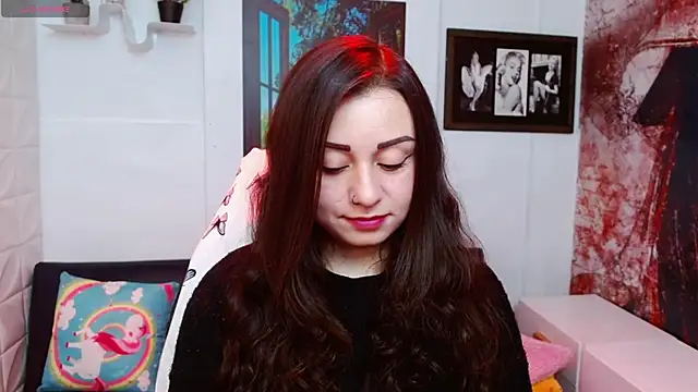 Snapshot of Eva_Roussell chatting on February 24, 2026, 2:29 pm Eva Roussell online show from February 24, 2026, 2:29 pm