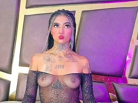 EmilieLake online show from September 26, 2025, 8:16 pm