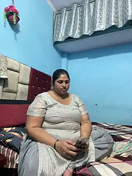 hotymarry online show from June 2, 2026, 9:09 am