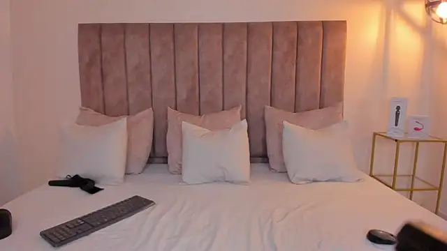 Snapshot of amber_colliiins chatting on February 13, 2026, 5:35 pm amber colliiins online show from February 13, 2026, 5:35 pm