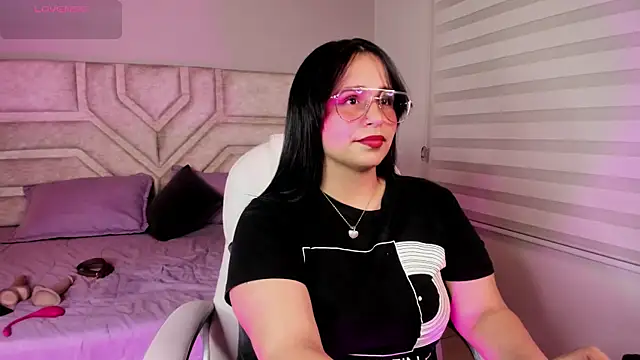  adahara queen online show from September 30, 2025, 4:18 am