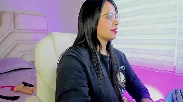  adahara queen online show from September 19, 2025, 3:49 pm