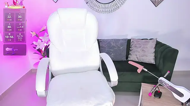 Snapshot of issi_loren chatting on December 14, 2025, 10:04 pm issi loren online show from December 14, 2025, 10:04 pm