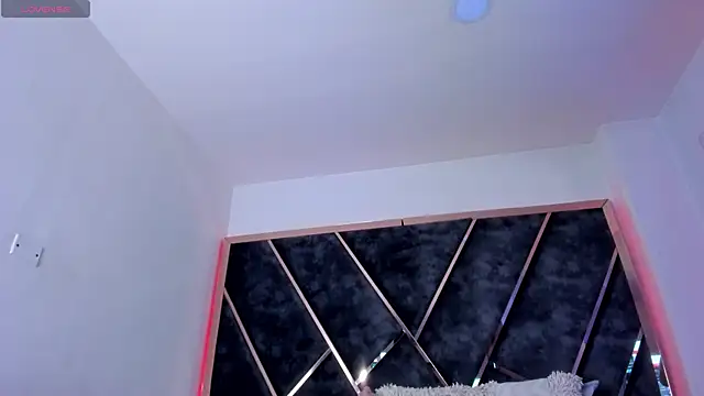 Snapshot of SusanaHenao chatting on March 21, 2026, 3:38 pm SusanaHenao online show from March 21, 2026, 3:38 pm