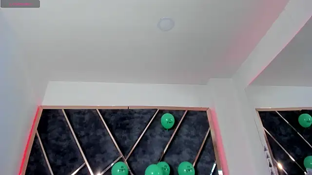 Snapshot of SusanaHenao chatting on April 5, 2026, 4:02 pm SusanaHenao online show from April 5, 2026, 4:02 pm