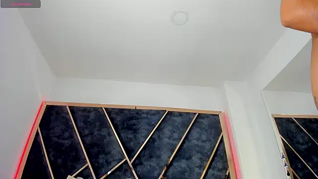 Snapshot of SusanaHenao chatting on March 4, 2026, 6:04 pm SusanaHenao online show from March 4, 2026, 6:04 pm