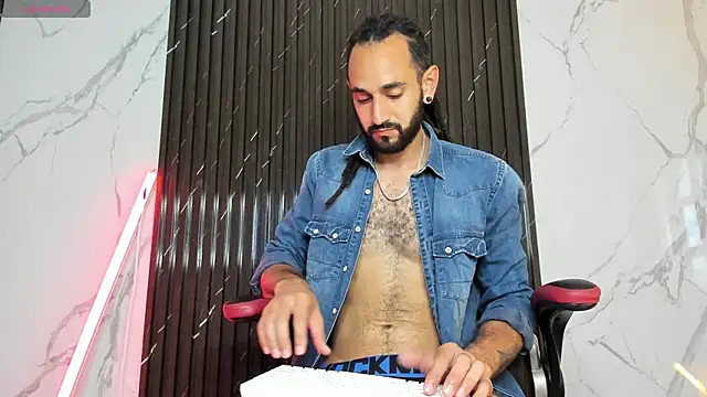 Snapshot of Tatis__ chatting on September 24, 2025, 8:48 pm Tatis online show from September 24, 2025, 8:48 pm