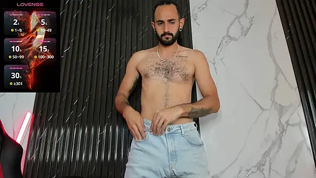 Snapshot of Tatis__ chatting on September 15, 2025, 8:31 pm Tatis online show from September 15, 2025, 8:31 pm