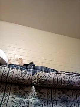 Snapshot of jizzyglizzy92 chatting on February 14, 2026, 9:59 pm jizzyglizzy92 online show from February 14, 2026, 9:59 pm