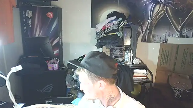 Snapshot of jizzyglizzy92 chatting on July 30, 2026, 4:28 pm jizzyglizzy92 online show from July 30, 2026, 4:28 pm