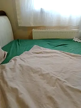 gamzeyak online show from February 14, 2026, 1:33 pm