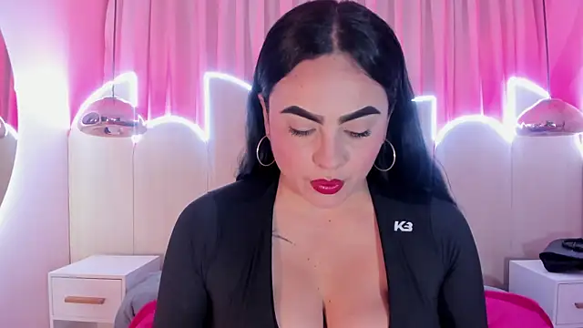 sofiiacarson online show from July 8, 2026, 2:18 pm