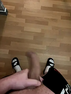 cook907920 online show from December 4, 2025, 12:42 am