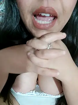 Hot-lino online show from November 13, 2025, 1:20 am