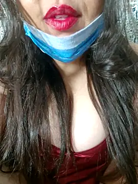 Hot-lino online show from December 18, 2025, 10:35 pm