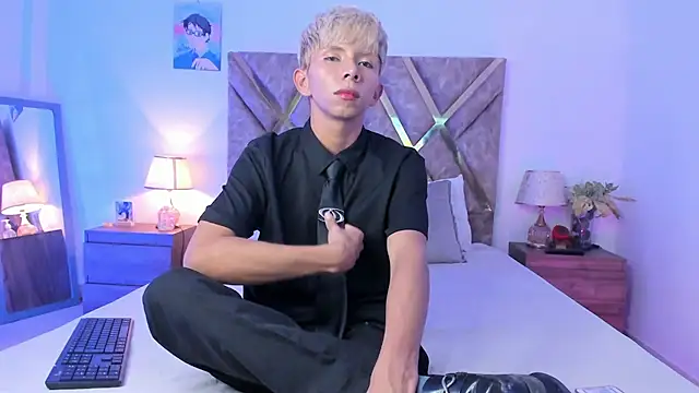 Snapshot of Hyunjin_Son chatting on February 6, 2026, 11:45 pm Hyunjin Son online show from February 6, 2026, 11:45 pm