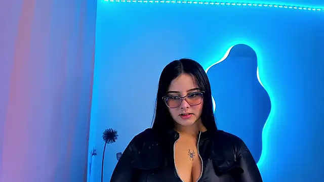 val ferrer online show from October 9, 2025, 11:49 pm