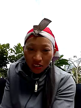 tcm-cute online show from November 15, 2025, 1:20 am