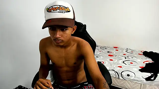 alluringangel0 online show from September 13, 2025, 6:13 am